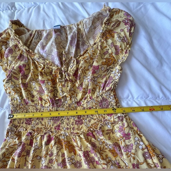 Old Navy Women's Dress - Picture 9 of 11